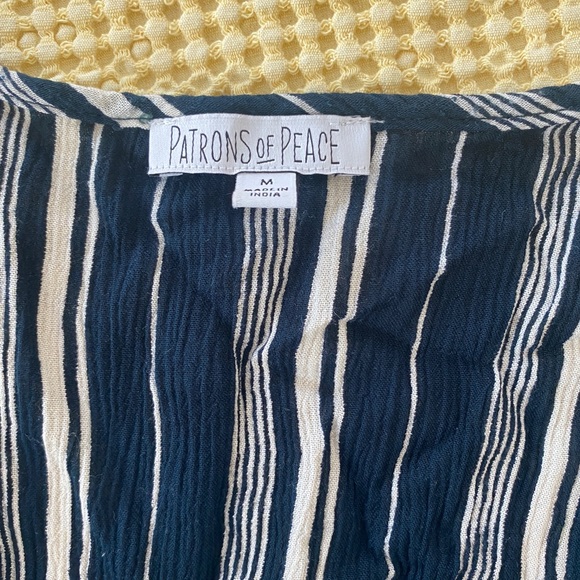 Striped Wrap Crop Top - Picture 2 of 4